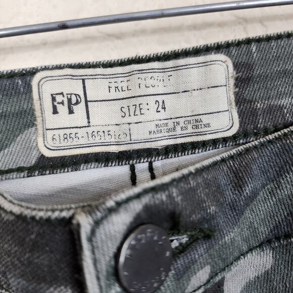 Free People Camo Size 24 Camouflage Skinny Jeans - Picture 4 of 5